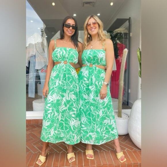 FAITHFUL THE BRAND El Rio Maxi Dress
El Mara Floral Green Tropical Dress Size 8 - Picture 8 of 9